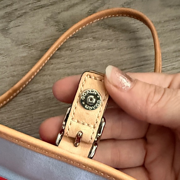 Coach Vintage Hamptons Red Canvas Wristlet Clutch - Picture 5 of 10